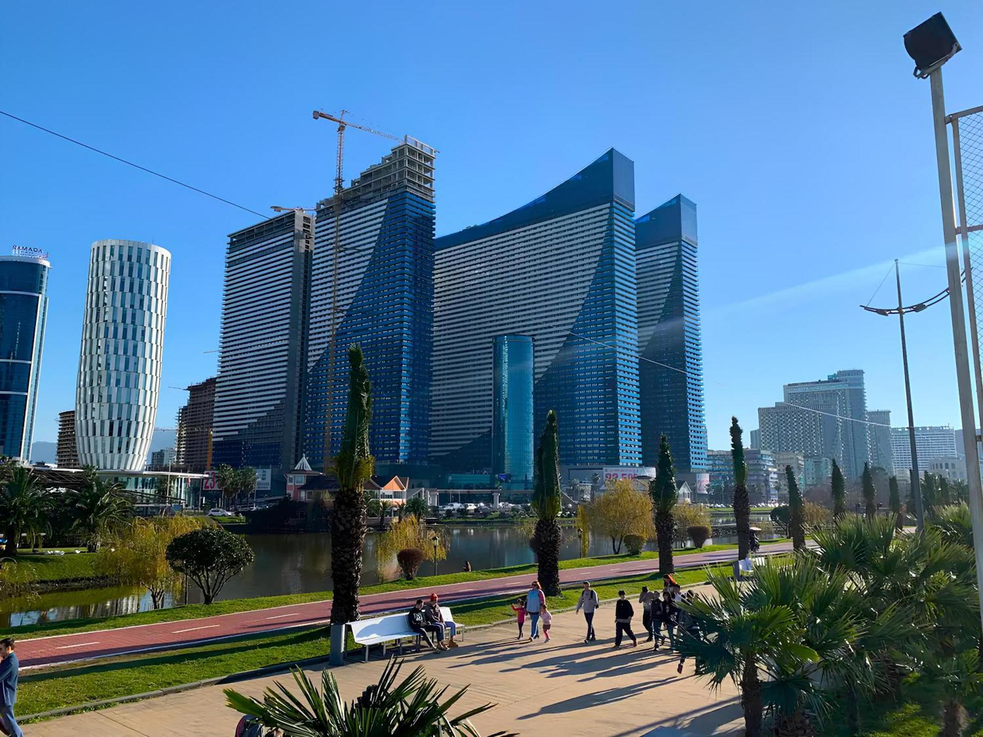 Orbi Panoramic Aparthotel Batumi Bagian luar foto